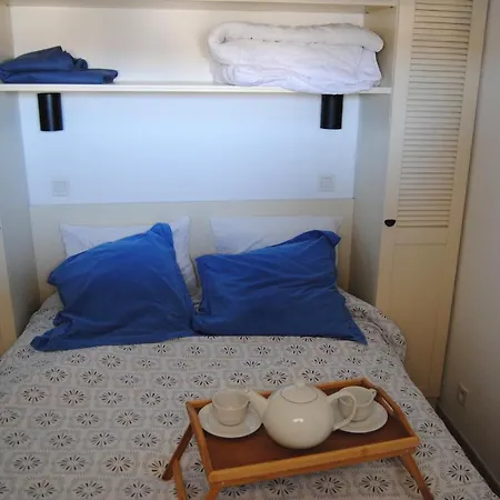 Lägenhet Agreable T2 Balcon Et Piscine Dans Bord De *