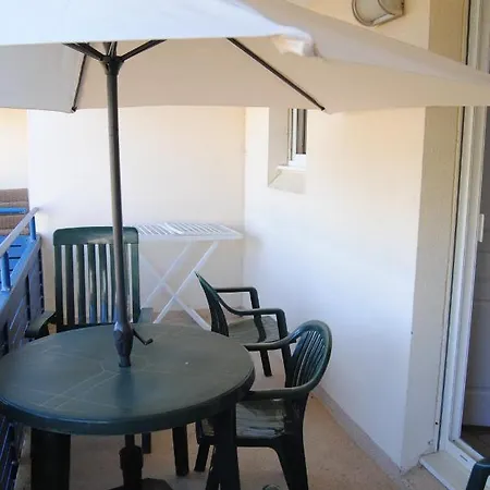 Agreable T2 Balcon Et Piscine Dans Bord De Mer Lacanau