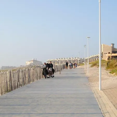 Apartmán Agreable T2 Balcon Et Piscine Dans Bord De *